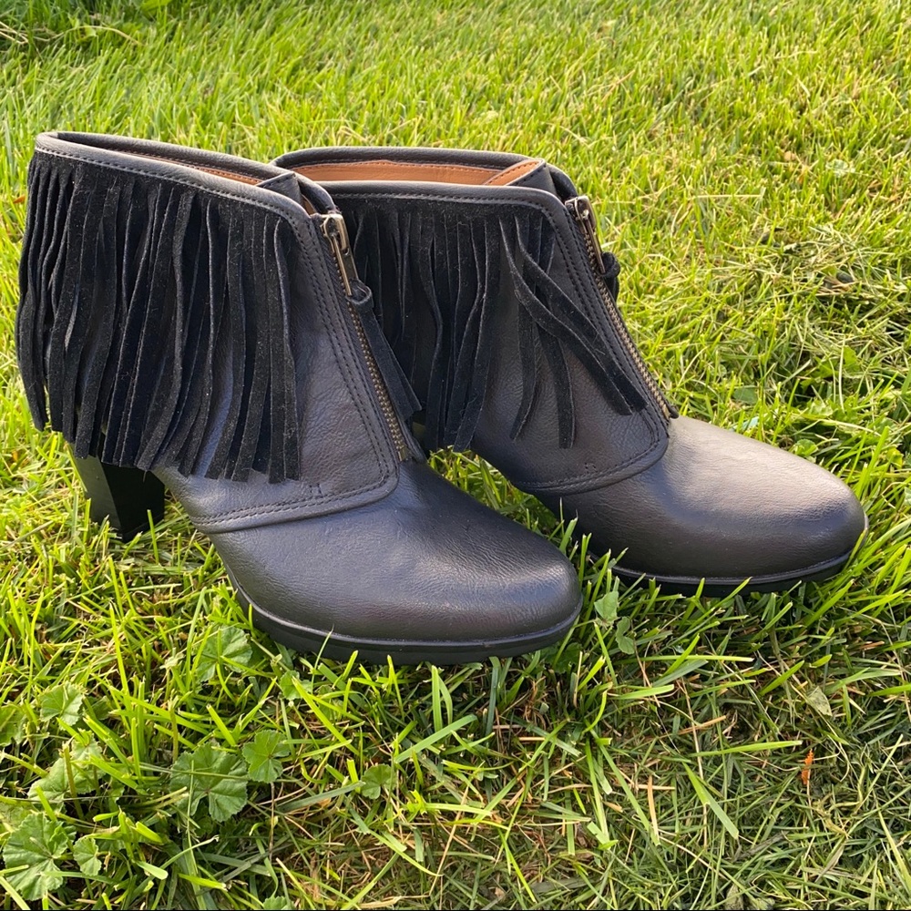 American living kallee ankle booties with fringe